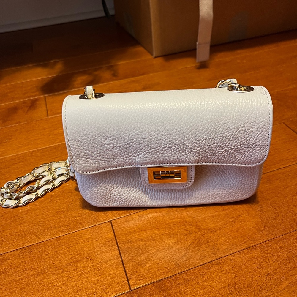 Elegant White Leather Chain Bag